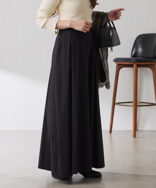 COLLAGE GALLARDAGALANTE（コラージュガリャルダガランテ）の「ボリュームフレアスカート/WEB限定カラー展開（スカート・レディース・グリーン/オフホワイト/ブラック・FREE）」の17枚目の写真