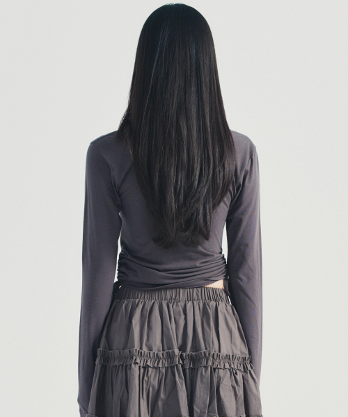 NICK&NICOLE(ニックアンドニコール)の「LABEL STRING SLIM LONG SLEEVE TOP_CHARCOAL(Tシャツ/カットソー・レディース・その他・FREE)」の3枚目の写真