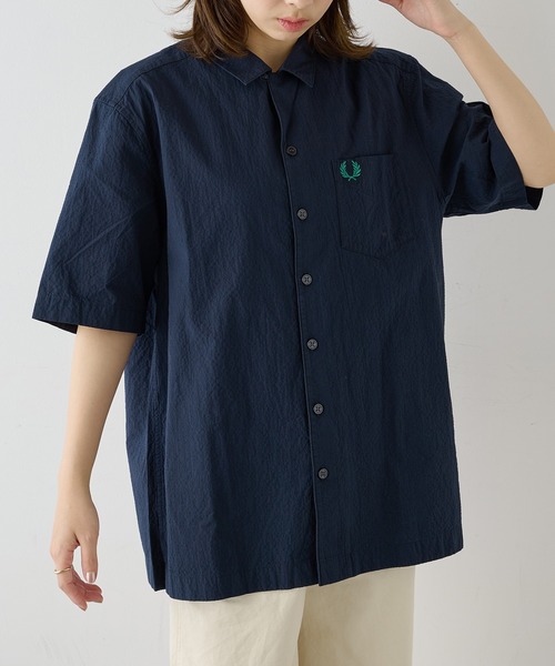 FRED PERRY(フレッドペリー)の「【FRED PERRY】SEERSUCKER REVERE COLLAR SHIRT M2471(シャツ/ブラウス・メンズ・オフホワイト/チャコールグレー/ネイビー・M/S/XL/L)」の6枚目の写真
