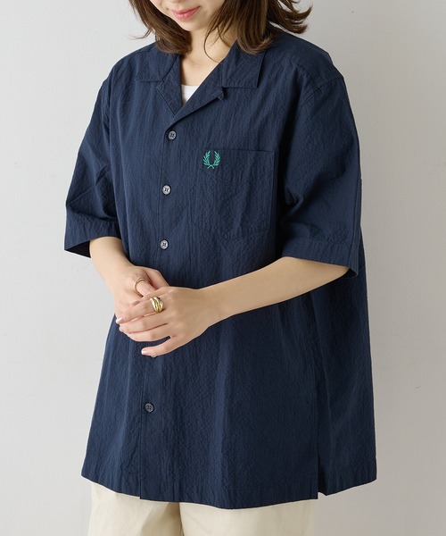 FRED PERRY(フレッドペリー)の「【FRED PERRY】SEERSUCKER REVERE COLLAR SHIRT M2471(シャツ/ブラウス・メンズ・オフホワイト/チャコールグレー/ネイビー・M/S/XL/L)」の4枚目の写真