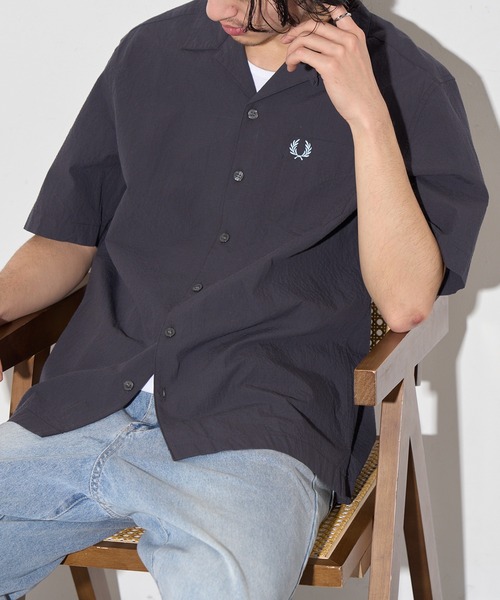 FRED PERRY(フレッドペリー)の「【FRED PERRY】SEERSUCKER REVERE COLLAR SHIRT M2471(シャツ/ブラウス・メンズ・オフホワイト/チャコールグレー/ネイビー・M/S/XL/L)」の12枚目の写真
