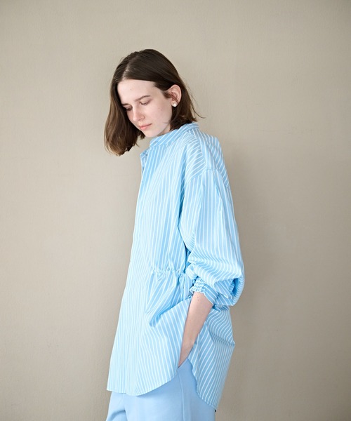 kha:ki（カーキ）の「「KHA:KI / カーキ」フライフロント ボリュームシャツ（シャツ/ブラウス・レディース・ライトイエロー/ブルー/サックスブルー・2/1）」の5枚目の写真