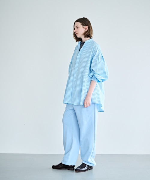 kha:ki（カーキ）の「「KHA:KI / カーキ」フライフロント ボリュームシャツ（シャツ/ブラウス・レディース・ライトイエロー/ブルー/サックスブルー・2/1）」の8枚目の写真