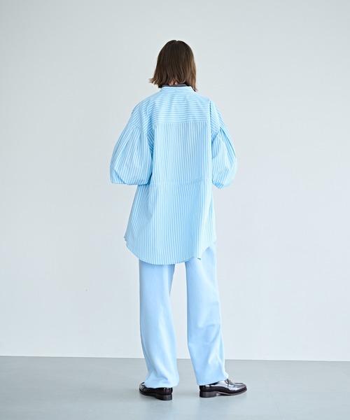 kha:ki（カーキ）の「「KHA:KI / カーキ」フライフロント ボリュームシャツ（シャツ/ブラウス・レディース・ライトイエロー/ブルー/サックスブルー・2/1）」の9枚目の写真