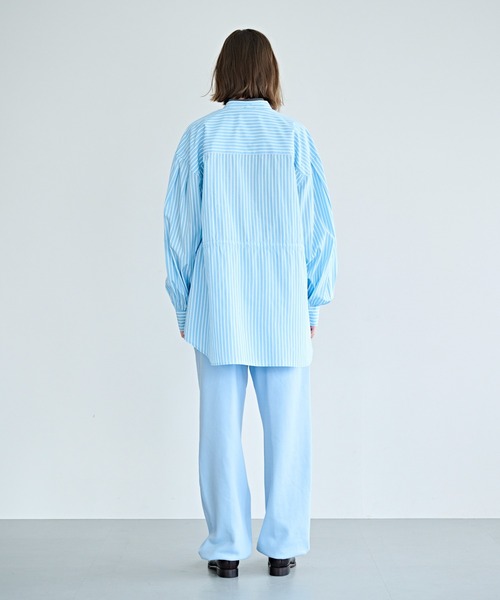 kha:ki（カーキ）の「「KHA:KI / カーキ」フライフロント ボリュームシャツ（シャツ/ブラウス・レディース・ライトイエロー/ブルー/サックスブルー・2/1）」の12枚目の写真