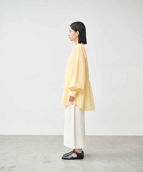 kha:ki（カーキ）の「「KHA:KI / カーキ」フライフロント ボリュームシャツ（シャツ/ブラウス・レディース・ライトイエロー/ブルー/サックスブルー・2/1）」の21枚目の写真