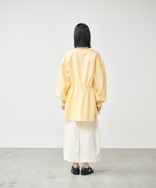 kha:ki（カーキ）の「「KHA:KI / カーキ」フライフロント ボリュームシャツ（シャツ/ブラウス・レディース・ライトイエロー/ブルー/サックスブルー・2/1）」の22枚目の写真