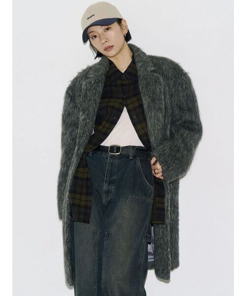 EMODA（エモダ）の「【VEQUM】SHAGGY COAT（その他アウター・レディース・ベージュ/グレー・FREE）」の4枚目の写真