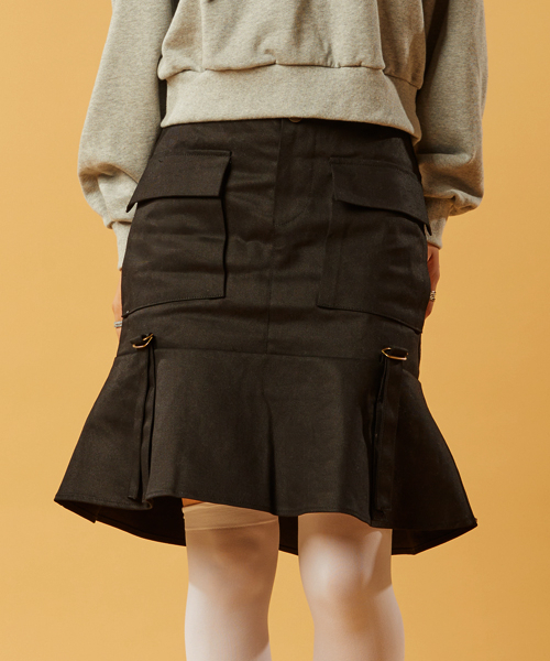 KOLEAT（コレット）の「ミディカーゴストラップフレアロングスカート[ブラック]（スカート・レディース・その他・SMALL/MEDIUM）」の4枚目の写真