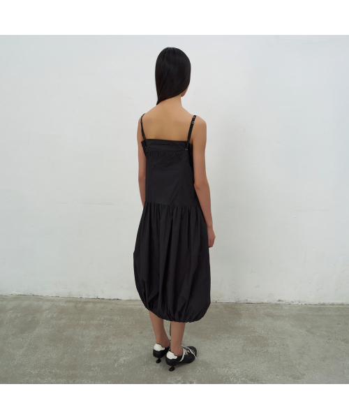 LCDC TM(エルシーディーシーティーエム)の「BRALETTE-DETAIL SLEEVELESS DRESS (BLACK)(ワンピース・レディース・ブラック・SMALL/MEDIUM)」の5枚目の写真