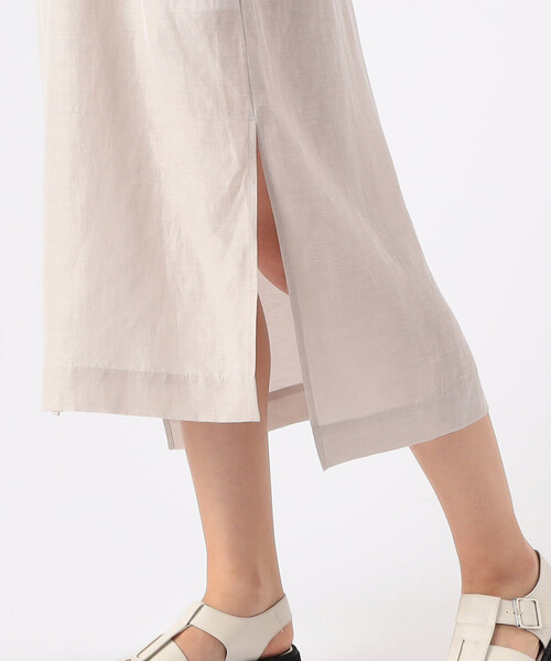Gabardine K.T(ギャバジンケーティー)の「〔 +サイズ 〕 アセテートリネンタッサー クルーネックロングシャツジレ(ベスト・レディース・ブラック/ベージュ・13号)」の12枚目の写真
