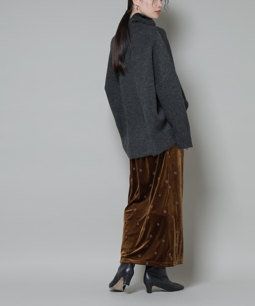 NANO universe（ナノユニバース）の「刺繍ベロアカットナロースカート(セットアップ可)（スカート・レディース・ブラック/ブラウン/ベージュ・FREE）」の18枚目の写真