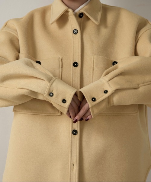 lawgy（ラウジー）の「embroidery big pocket shirt like coat / エンブロイダリービッグポケットシャツライクコート（その他アウター・レディース・ホワイト/クリーム/ブラック・FREE）」の13枚目の写真