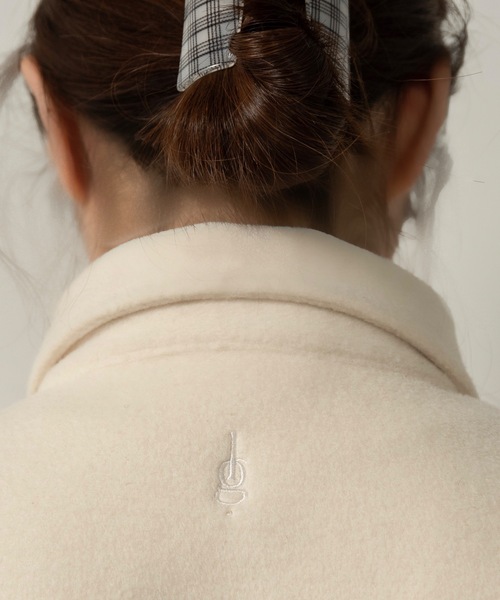 lawgy（ラウジー）の「embroidery big pocket shirt like coat / エンブロイダリービッグポケットシャツライクコート（その他アウター・レディース・ホワイト/クリーム/ブラック・FREE）」の6枚目の写真