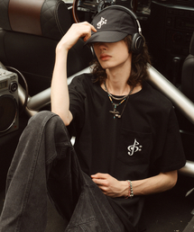 2113 STUDIO（イイルイルサムスタジオ）の「ロゴポケットTシャツ ブラック（Tシャツ/カットソー）」