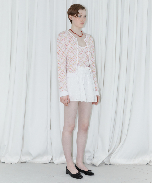 SINOON（シヌーン）の「FLOWER PATTERN CARDIGAN (OFF WHITE)（カーディガン/ボレロ・レディース・アイボリー・FREE）」の3枚目の写真