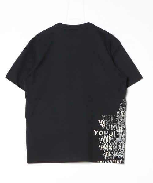 Y-3(ワイスリー)の「Y-3 GFX SHORT SLEEVE TEE(Tシャツ/カットソー・メンズ・ブラック・XX-SMALL/X-SMALL/SMALL/MEDIUM/LARGE/X-LARGE/XX-LARGE)」の8枚目の写真