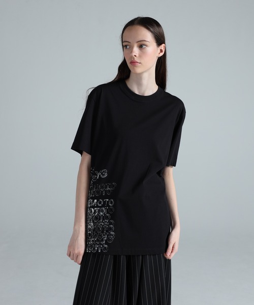 Y-3(ワイスリー)の「Y-3 GFX SHORT SLEEVE TEE(Tシャツ/カットソー・メンズ・ブラック・XX-SMALL/X-SMALL/SMALL/MEDIUM/LARGE/X-LARGE/XX-LARGE)」の5枚目の写真