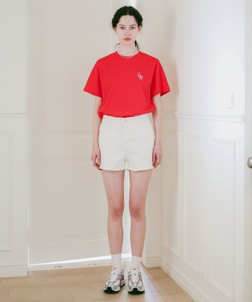 LOSSYROW（ロッシロー）の「Signature Logo Half-Sleeve T-shirt Red（Tシャツ/カットソー・レディース・その他・FREE）」の2枚目の写真