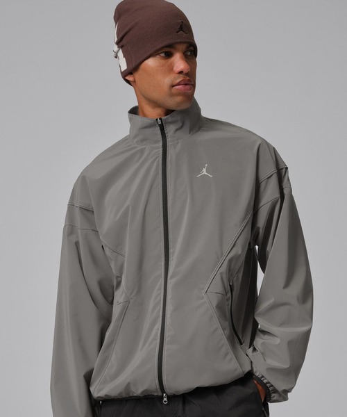 JORDAN BRAND（ジョーダンブランド）の「JORDAN BRAND M J BRK HIKE MIKE DFT JKT / ジョーダン ブランド BRK ハイク MIKE DFT ジャケット / NIKE【SP】（その他アウター・メンズ・シルバー・S/M/L/XL/XXL）」の2枚目の写真