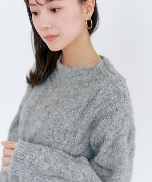 COHINA（コヒナ）の「スパンコールローゲージゆるニット 【低身長・小柄女性】（ニット/セーター・レディース・ベージュ/グレー/ブルー・ONE SIZE）」の2枚目の写真