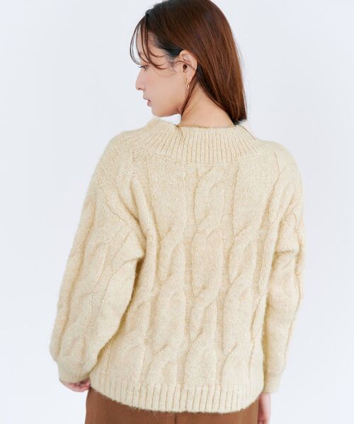 COHINA（コヒナ）の「スパンコールローゲージゆるニット 【低身長・小柄女性】（ニット/セーター・レディース・ベージュ/グレー/ブルー・ONE SIZE）」の4枚目の写真