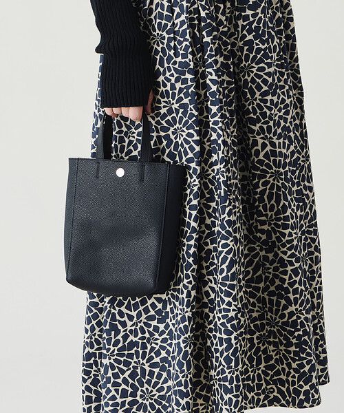 ORCIVAL(オーシバル)の「ORCIVAL | ダブルフェイスレザー 2WAYトートバッグ UNISEX(トートバッグ・レディース・ブラウン系その他2/ブラック/ベージュ系その他・-)」の17枚目の写真