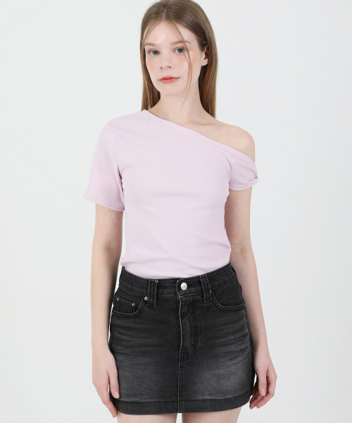 CATTLINE（カトリン）の「オフショルダーねじり半袖Tシャツ（ピンク）（Tシャツ/カットソー・レディース・その他・FREE）」の9枚目の写真