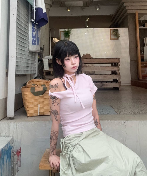CATTLINE（カトリン）の「オフショルダーねじり半袖Tシャツ（ピンク）（Tシャツ/カットソー・レディース・その他・FREE）」の15枚目の写真