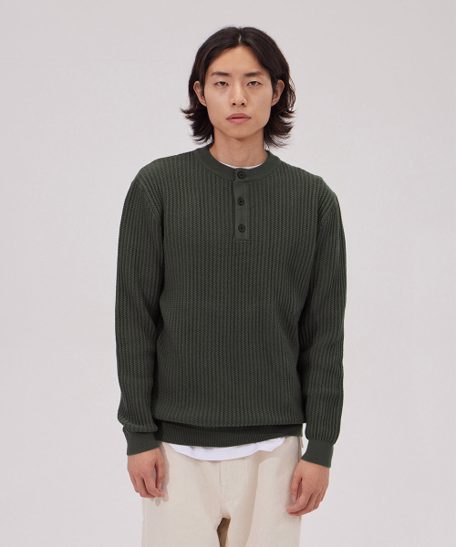 MAKEITTO(メイキット)の「デイリービスコースヘンリーネックニット_カーキ(ニット/セーター・メンズ・その他・X-LARGE/LARGE/MEDIUM)」の3枚目の写真