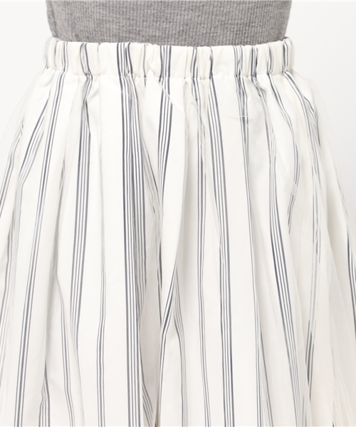 Every very nice claup（エブリィベリーナイスクラップ）の「チュール×ストライプｐｔＳＫ（スカート・レディース・オフホワイト/カーキ/ネイビー・FREE）」の8枚目の写真