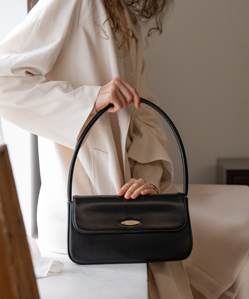 MUCU AND EBONY(ムクアンドエボニー)の「Classic Bag _ Black(ショルダーバッグ・レディース・その他・FREE)」の1枚目の写真