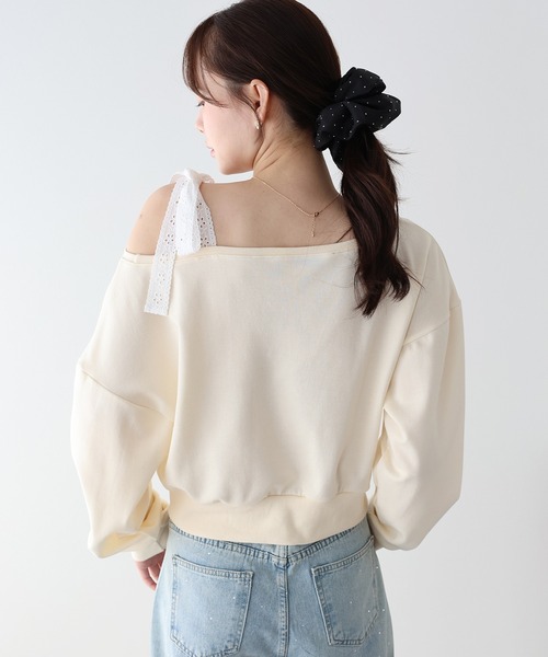BLUEEAST（ブルーイースト）の「レースリボンオフショルスウェット（スウェット・レディース・アイボリー/ブラック/グレー・MEDIUM）」の7枚目の写真