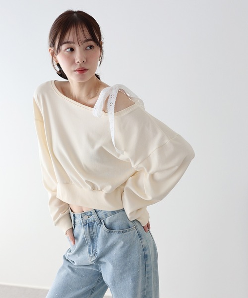 BLUEEAST（ブルーイースト）の「レースリボンオフショルスウェット（スウェット・レディース・アイボリー/ブラック/グレー・MEDIUM）」の6枚目の写真
