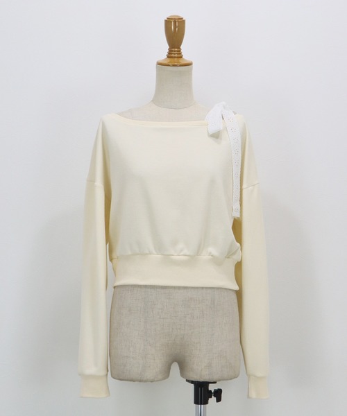 BLUEEAST（ブルーイースト）の「レースリボンオフショルスウェット（スウェット・レディース・アイボリー/ブラック/グレー・MEDIUM）」の19枚目の写真