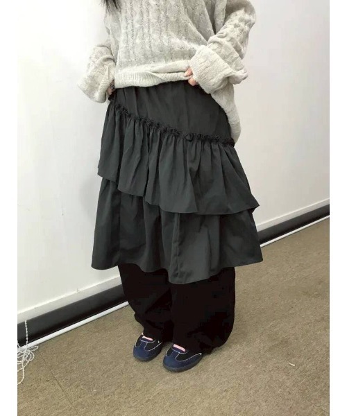 almo(アルモ)の「【portulaca】アシンメトリーティアードフリルスカート(スカート・レディース・ブラック/カーキ・FREE)」の21枚目の写真