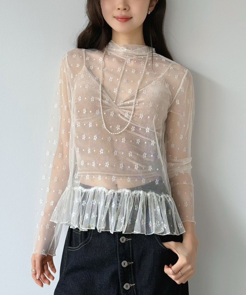 Jewelobe(ジュエローブ)の「フラワードットチュールペプラムシアートップス(Tシャツ/カットソー・レディース・ブラック/アイボリー・FREE)」の2枚目の写真