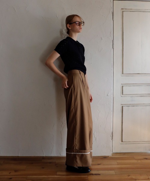 mieya mieya(ミーヤミーヤ)の「【mieya mieya】PREPPY CUFFS WIDE-LEG PT/プレッピーカフスワイドレッグパンツ(スラックス・レディース・キャメル/ネイビー・SMALL/MEDIUM)」の2枚目の写真