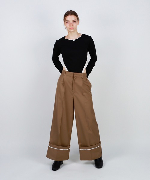mieya mieya(ミーヤミーヤ)の「【mieya mieya】PREPPY CUFFS WIDE-LEG PT/プレッピーカフスワイドレッグパンツ(スラックス・レディース・キャメル/ネイビー・SMALL/MEDIUM)」の9枚目の写真