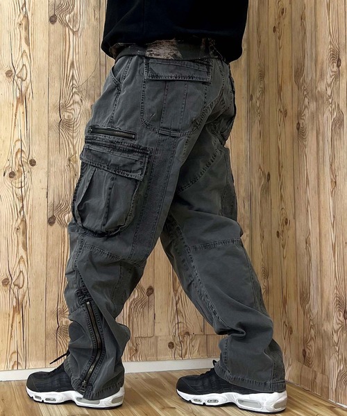 AVIREX(アヴィレックス)の「PIGMENT TAPING CARGO PANTS(カーゴパンツ・メンズ・ブラック/オリーブ/カーキ/カモフラージュ・M/XL/XXL/L)」の1枚目の写真