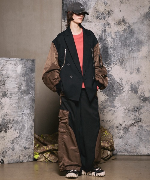 MAISON SPECIAL(メゾンスペシャル)の「《UNISEX》Different Material Docking Prime-Wide Field Pants/異素材ドッキングプライムワイドフィールドパンツ【MAISON SPECIAL/メゾンスペシャル】(カーゴパンツ・メンズ・チャコールグレー/ブラック・1/0/2)」の3枚目の写真