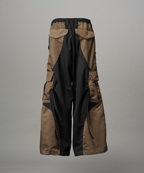 MAISON SPECIAL(メゾンスペシャル)の「《UNISEX》Different Material Docking Prime-Wide Field Pants/異素材ドッキングプライムワイドフィールドパンツ【MAISON SPECIAL/メゾンスペシャル】(カーゴパンツ・メンズ・チャコールグレー/ブラック・1/0/2)」の15枚目の写真