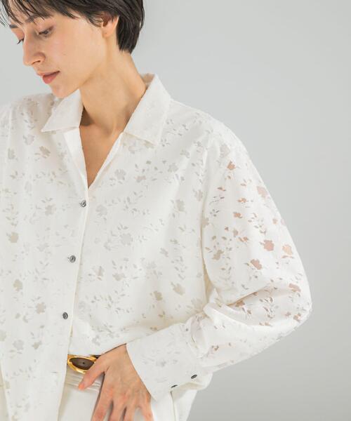 URBAN RESEARCH ROSSO WOMEN(アーバンリサーチ ロッソ)の「オープンカラーレースシャツ(シャツ/ブラウス・レディース・オフホワイト・FREE)」の2枚目の写真