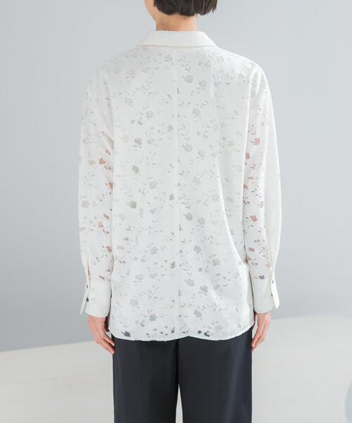 URBAN RESEARCH ROSSO WOMEN(アーバンリサーチ ロッソ)の「オープンカラーレースシャツ(シャツ/ブラウス・レディース・オフホワイト・FREE)」の11枚目の写真