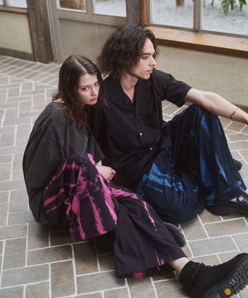 CASPER JOHN(キャスパージョン)の「Tie dye sweat pants/タイダイスウェットパンツ(スウェットパンツ・メンズ・ブルー/レッド/ブラック・MEDIUM/LARGE/SMALL/X-SMALL)」の4枚目の写真