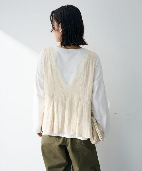 Green　Parks（グリーンパークス）の「ランジェリー風サテンビスチェ（その他トップス・レディース・ブラック/ホワイト系その他2・FREE）」の5枚目の写真