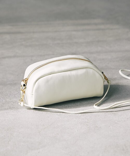 La boutique BonBon（ラブティックボンボン）の「【オウレンティ】ミニショルダーバッグ（トートバッグ・レディース・オフホワイト・FREE）」の2枚目の写真