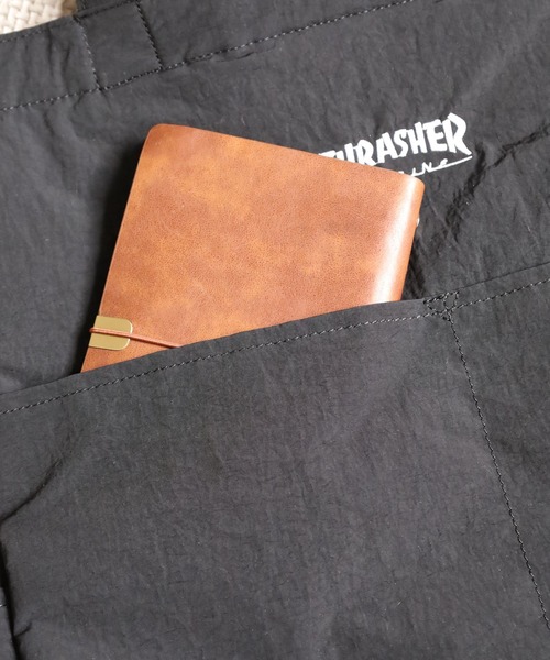 THRASHER(スラッシャー)の「THRASHER TOTE SHOULDER L 2WAY トート ショルダーバッグ(トートバッグ・メンズ・ブラック×ホワイト/ブラック系・FREE)」の9枚目の写真
