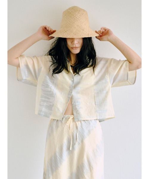 Ungrid(アングリッド)の「タイダイ開襟ハーフスリーブシャツ(シャツ/ブラウス・レディース・ブラウン/ブルー・FREE)」の1枚目の写真