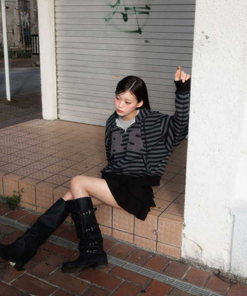 ROSEFRANTZ（ロゼフランツ）の「Patch Stripe Hood Zip-Up [Black]（パーカー・レディース・ブラック・OS）」の9枚目の写真